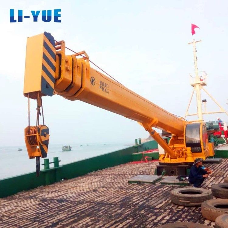 Hydraulic Marine Offshore Crane 2Tons Fixed Boom Type for Ship Decking Machine on Ship