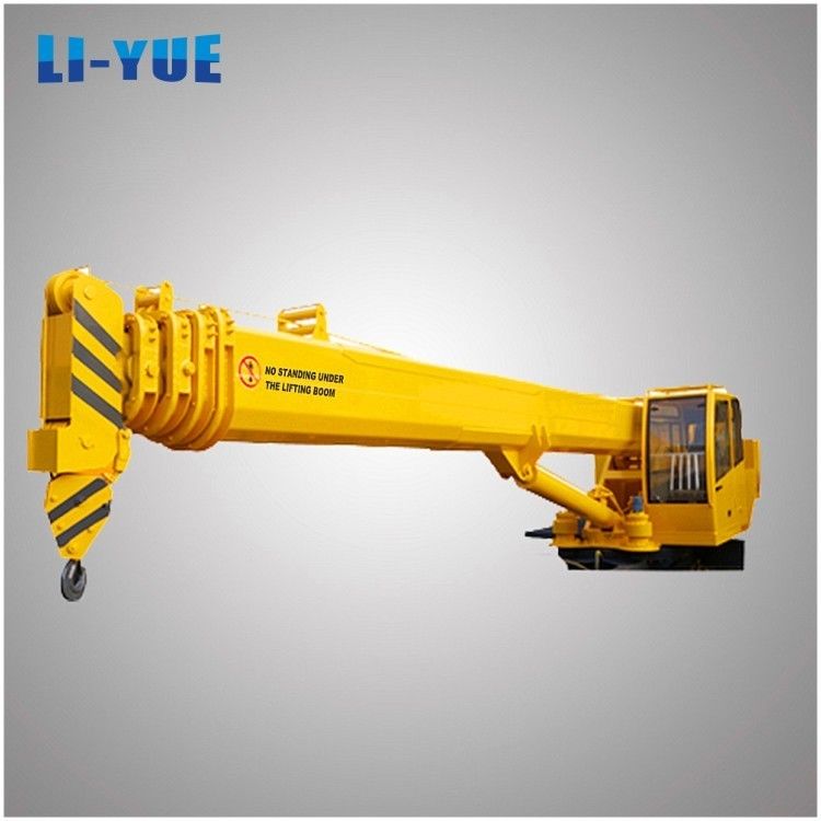 Portable Marine Crane With 1 - 25 Tons Loading Capacity And Customized Color