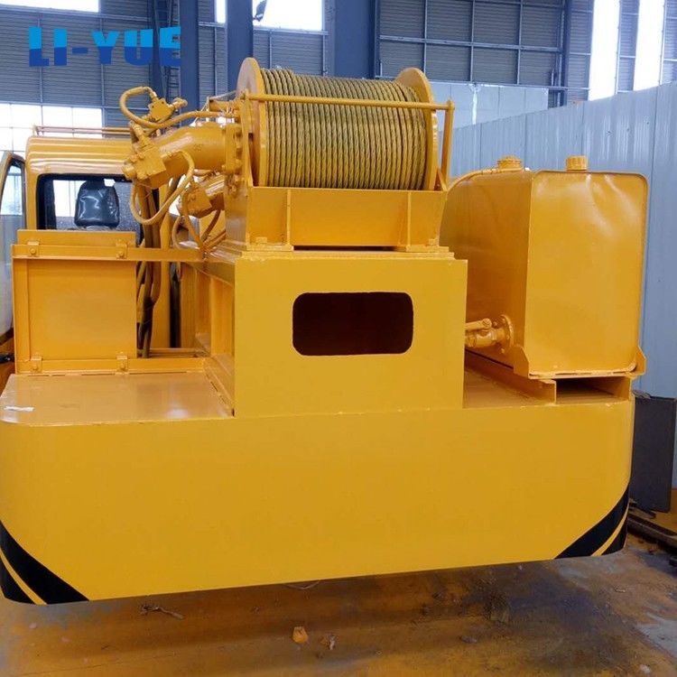 Decking Machine 5 Tons Rated Loading Capacity Ship to Shore Spider Crane with 360 Degree Slewing Arm