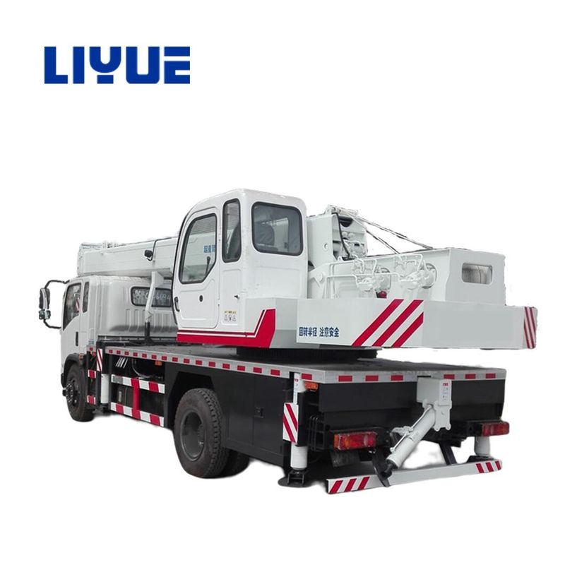6 Ton Mini Truck Crane With YUNNEI Engine And 26m Lifting Height On Dongfeng Chassis