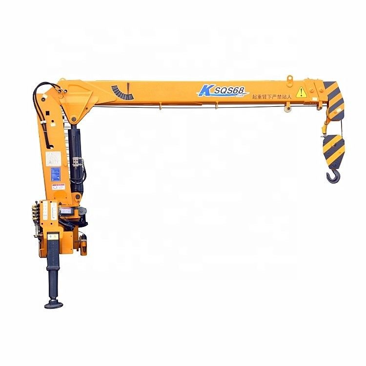 YUNNEI Engine Small 5 Ton Truck Crane with 360 Degree Rotation Angle and Dumb Truck