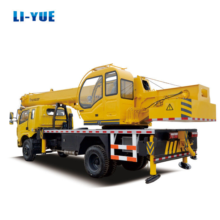 6 Ton Rated Loading Capacity Mobile Hydraulic Boom Heavy Lifting Crane with YUNNEI Engine