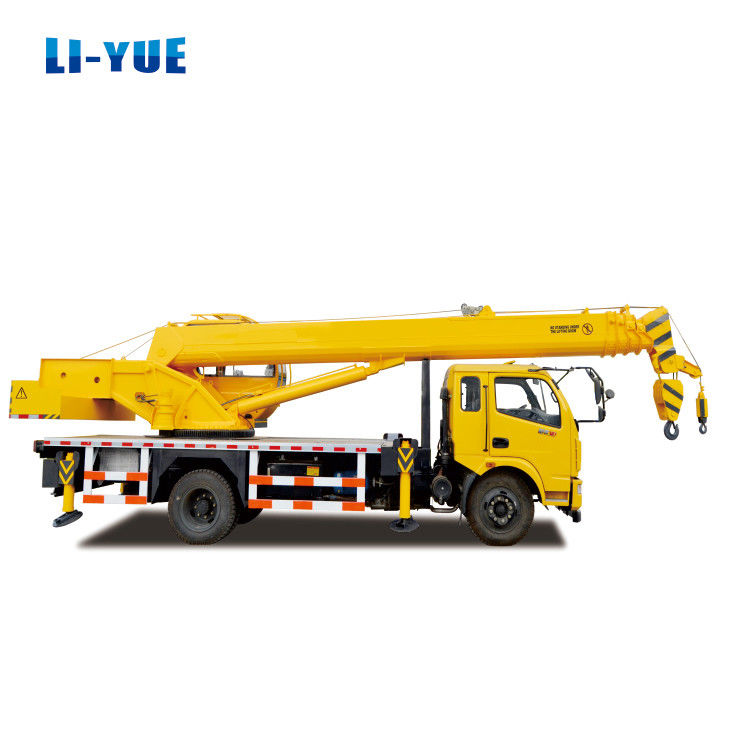 6 Ton Rated Loading Capacity Mobile Hydraulic Boom Heavy Lifting Crane with YUNNEI Engine