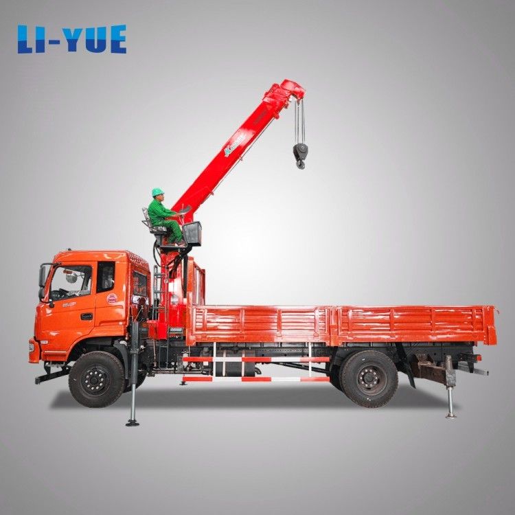 5 Ton Truck Mounted Crane Telescopic Boom Lorry Crane with Euro 1/2/3/4/5 Emission Standard